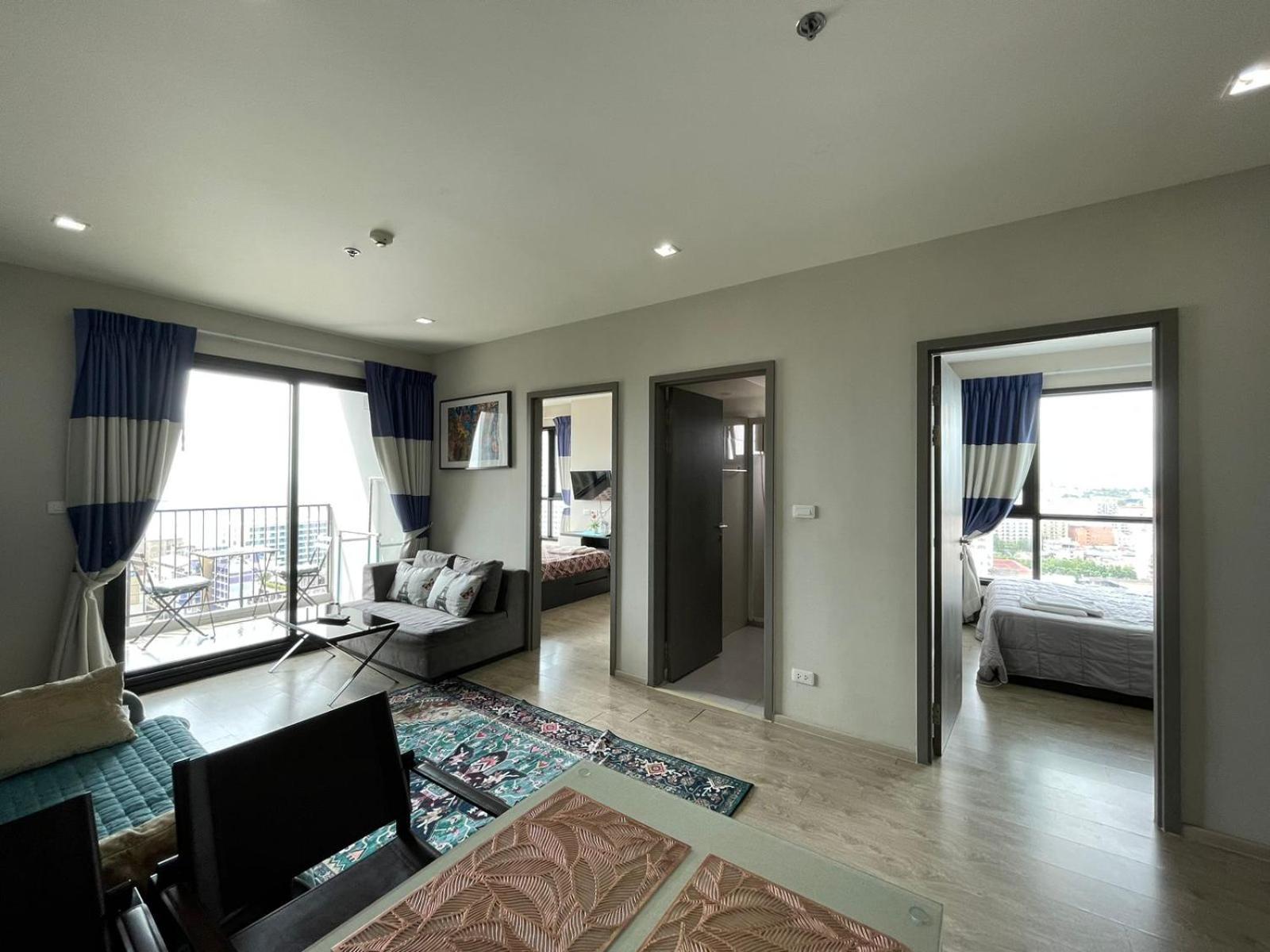 The Base Deluxe Apartment Pattaya Luaran gambar