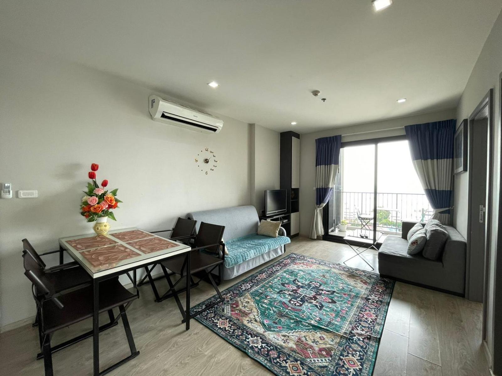The Base Deluxe Apartment Pattaya Luaran gambar