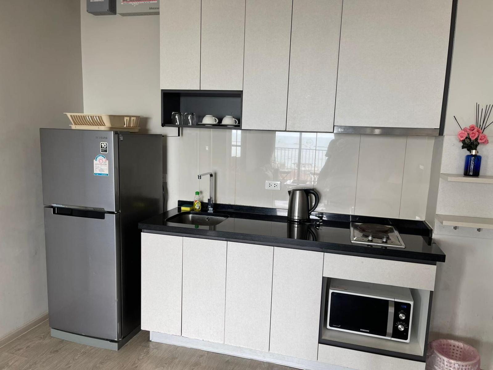The Base Deluxe Apartment Pattaya Luaran gambar
