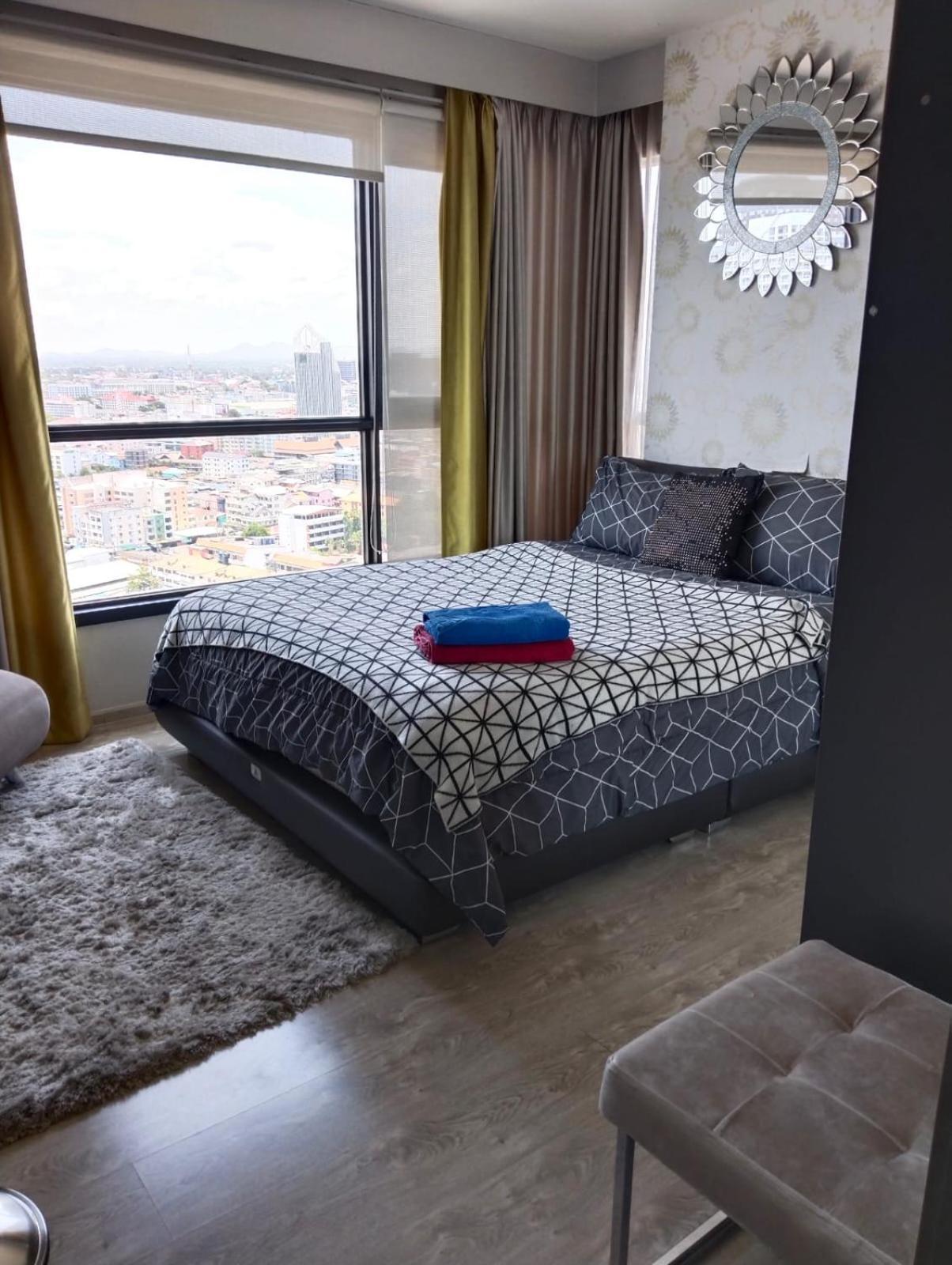 The Base Deluxe Apartment Pattaya Luaran gambar