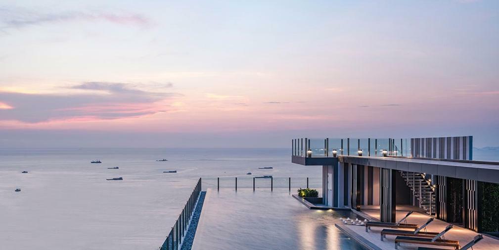 The Base Deluxe Apartment Pattaya Luaran gambar
