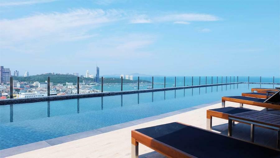 The Base Deluxe Apartment Pattaya Luaran gambar