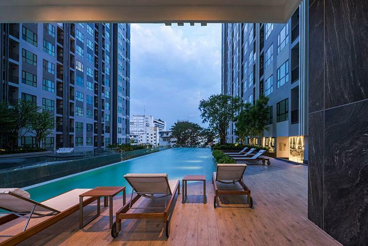 The Base Deluxe Apartment Pattaya Luaran gambar