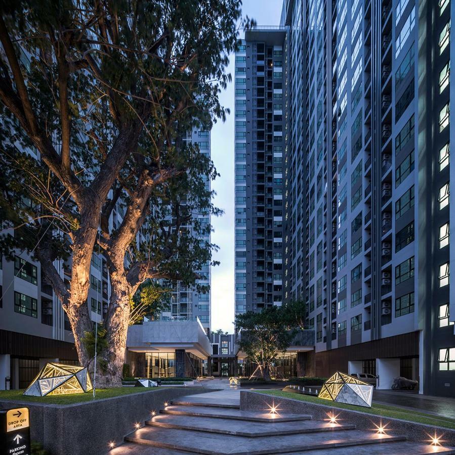 The Base Deluxe Apartment Pattaya Luaran gambar
