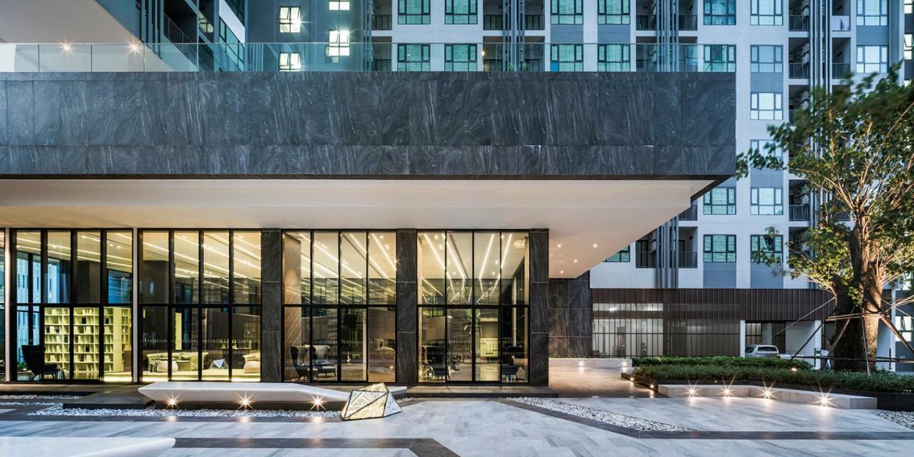 The Base Deluxe Apartment Pattaya Luaran gambar