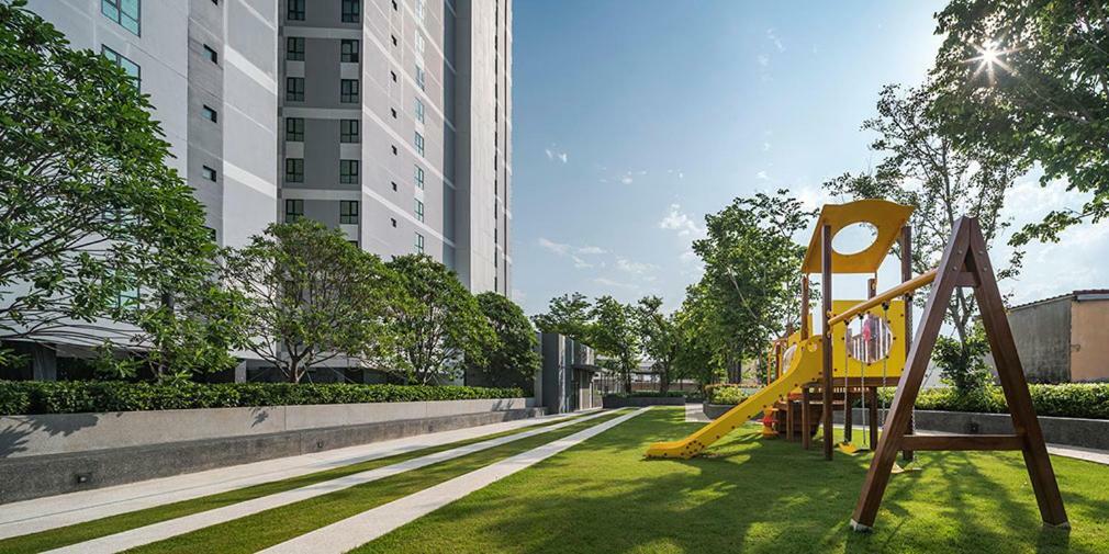 The Base Deluxe Apartment Pattaya Luaran gambar