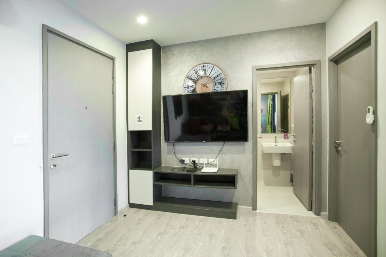 The Base Deluxe Apartment Pattaya Luaran gambar