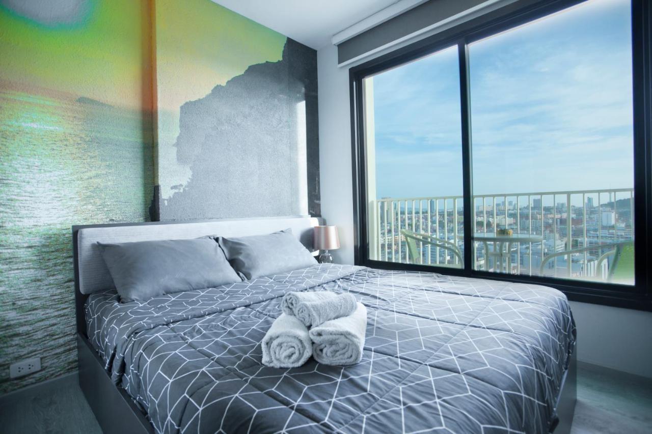 The Base Deluxe Apartment Pattaya Luaran gambar